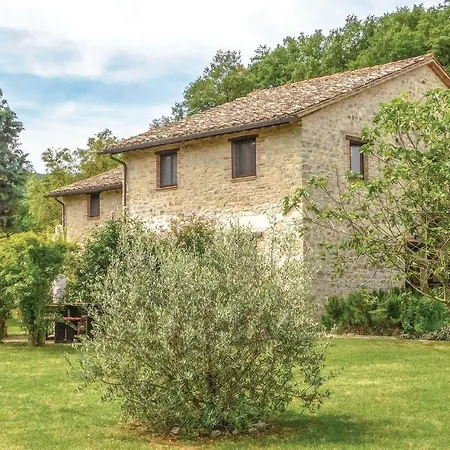 Seven Bedroom Holiday In Pietrafitta Hébergement de vacances